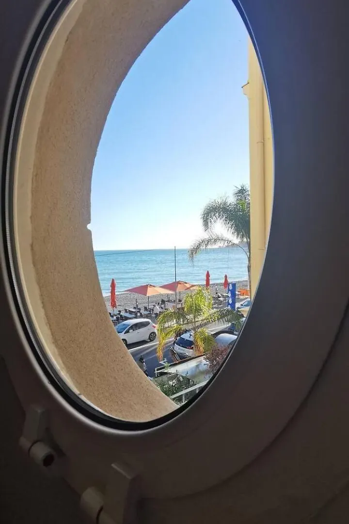 Villa Azzurra Superbe 2P Centrale Et Vu Mer Menton Apartamento
